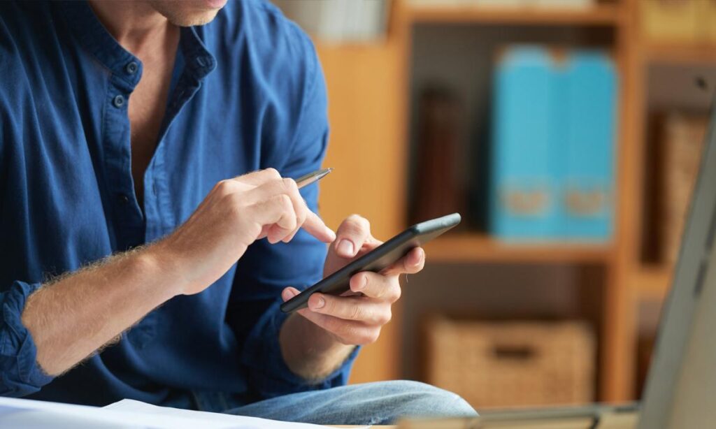 8 Key Features To Improve The Performance Of Your App