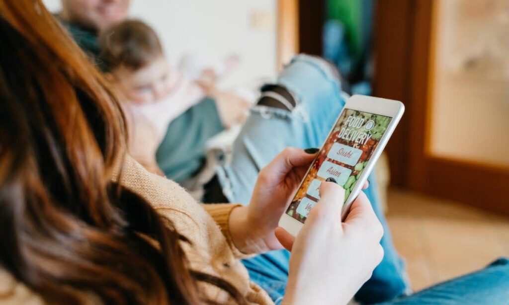 How much does development of an app like BigBasket cost?