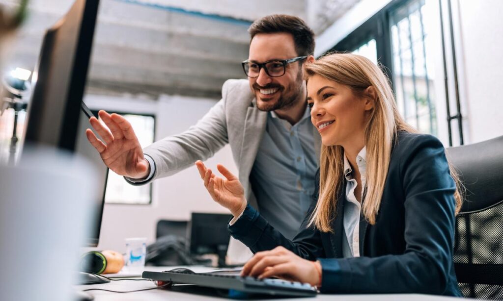 How Small Business Are Benefited From A Strong Online Presence?