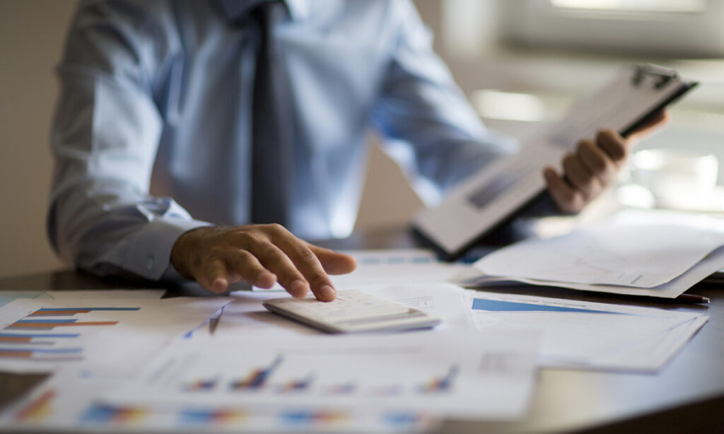 Measuring the effectiveness and ROI of your website.